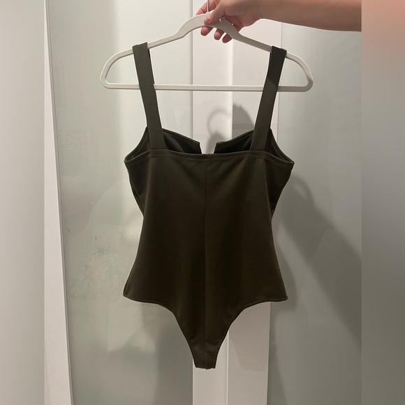 NEVER WORN BODYSUIT - Picture 3 of 4